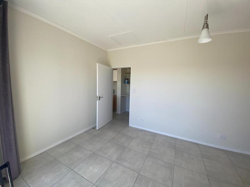 To Let 1 Bedroom Property for Rent in Richwood Western Cape
